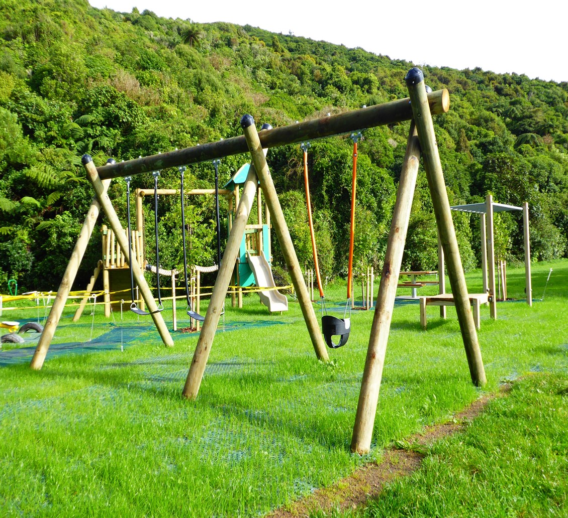 Playground Brasenose / Redwood