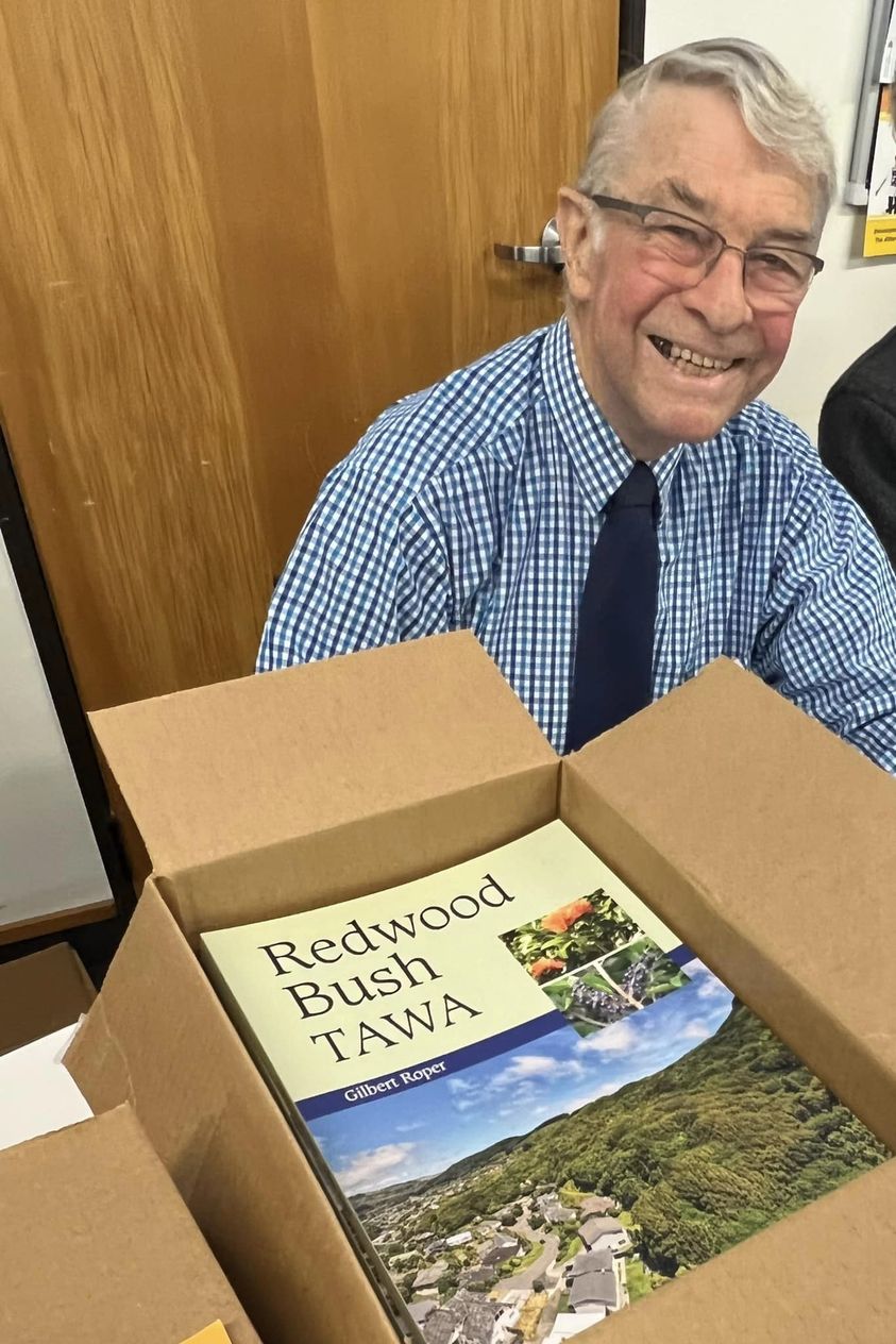 Gil Book Launch Redwood Bush 18 Oct 2022